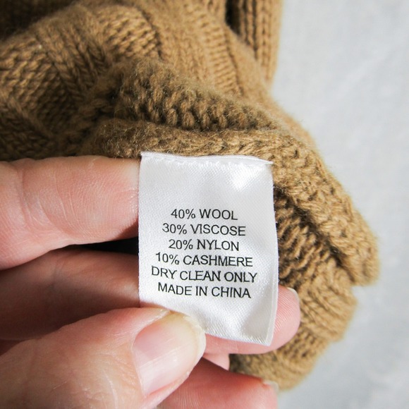 Tuckernuck Sweater Womens Medium V Neck Camel Collar Popover Oversized Tan - Picture 7 of 11